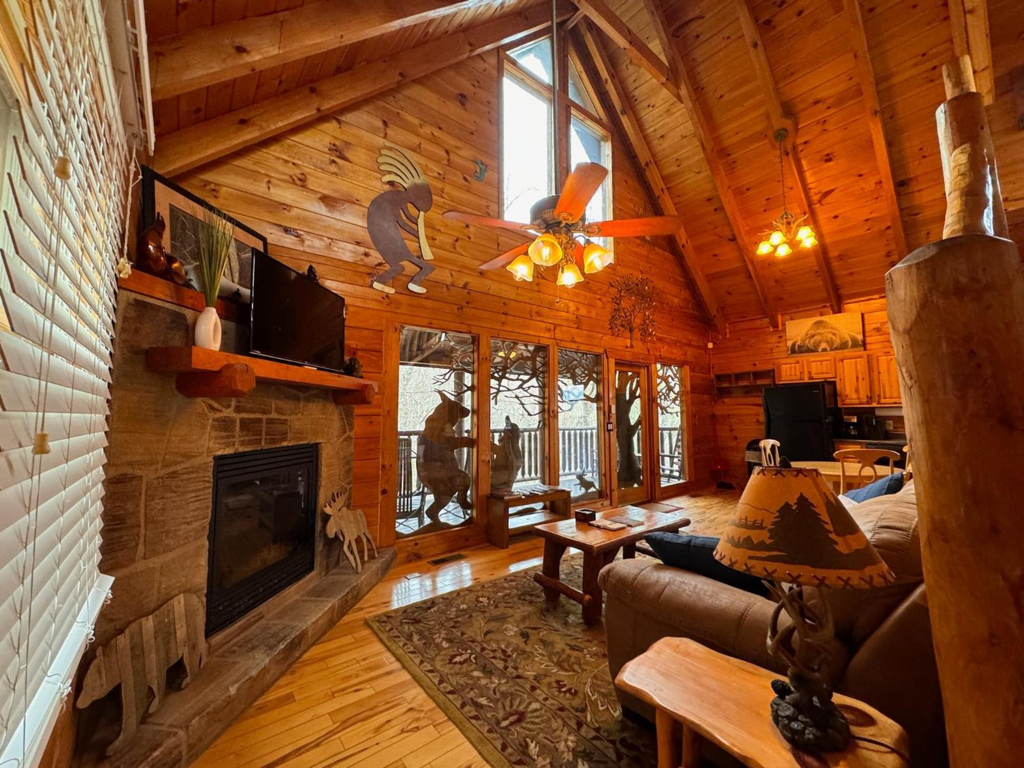Smoky Paws - Exceptional Cabin, Stunning Mountain Views, Hot Tub, Tranquil, Gigabit Internet, Free L2 Ev Pigeon Forge Exterior photo